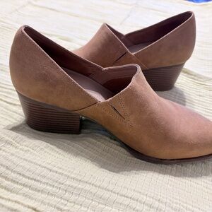 Low Block Heel Slip-On Pumps in Taupe Brown
